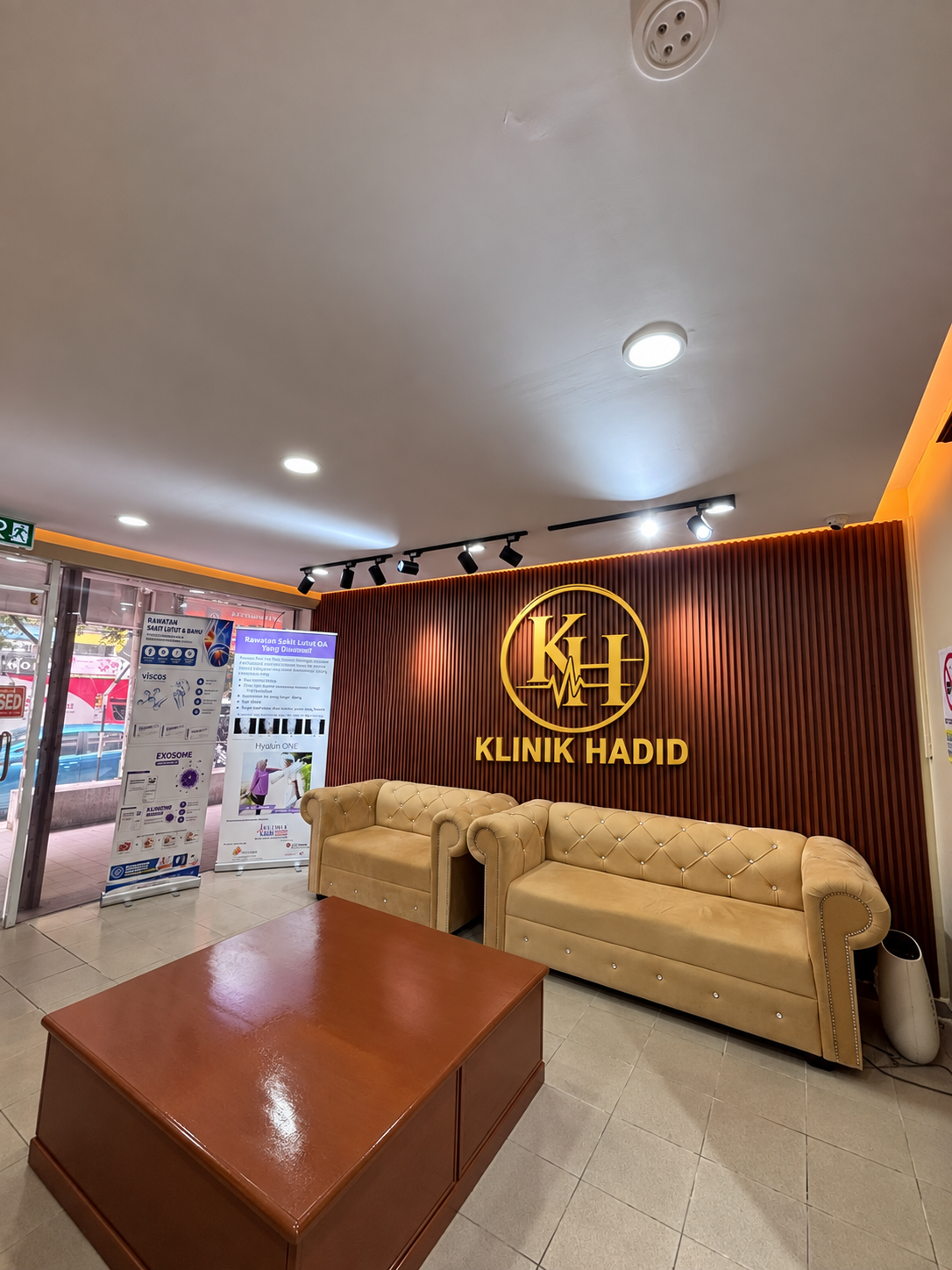 Consultation Room Klinik Hadid Danau Kota
